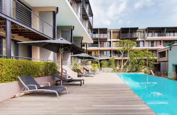 The Bijoux 2-5 - No Load Shedding Apartment Cape Town